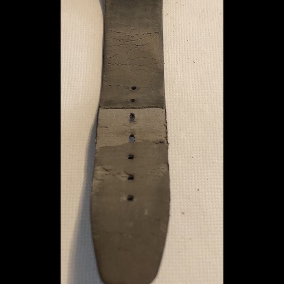 Vintage Guess Watch - Picture 5 of 7